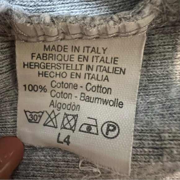 Women’s Brandi Melville Gray Crop Top Shirt One Size - Picture 8 of 8